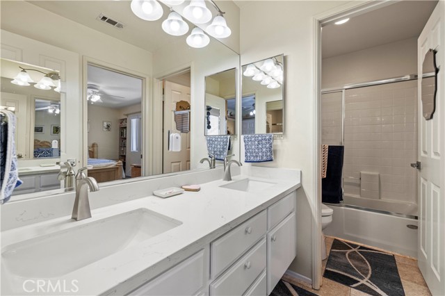 29508 Alyssum Lane, Canyon Country CA: https://media.crmls.org/medias/6e5be80d-0a32-477e-8287-84f9c34df6d7.jpg