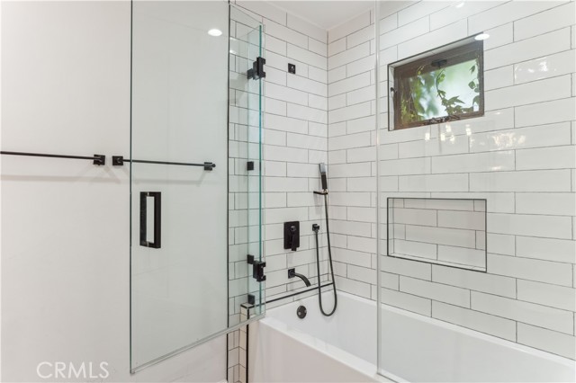 Detail Gallery Image 21 of 49 For 25650 Timpangos Dr, Calabasas,  CA 91302 - 5 Beds | 4/1 Baths
