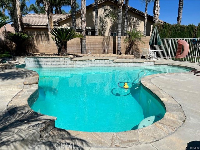 Detail Gallery Image 6 of 6 For 43053 Babcock, Hemet,  CA 92544 - 4 Beds | 2 Baths