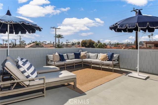 Detail Gallery Image 68 of 75 For 153 Granada Ave, Long Beach,  CA 90803 - 5 Beds | 4 Baths