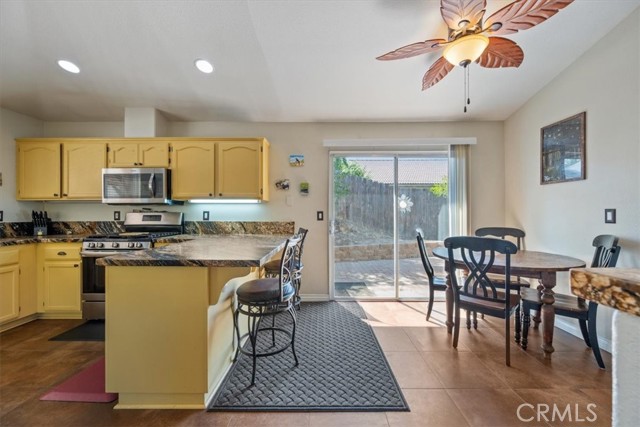 Detail Gallery Image 11 of 32 For 935 Running Stag Way, Paso Robles,  CA 93446 - 3 Beds | 2 Baths