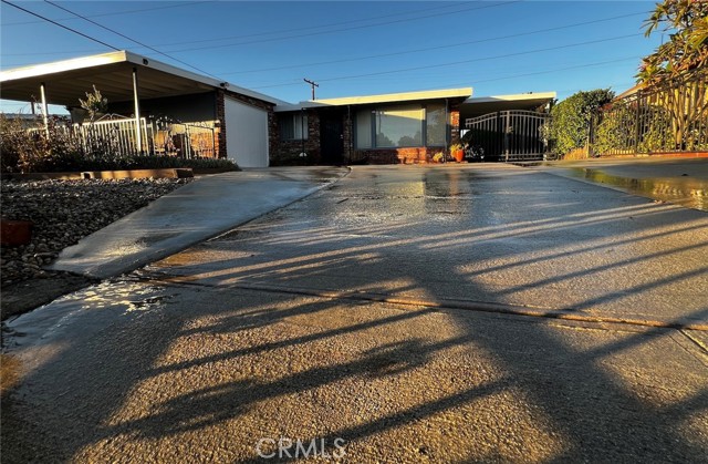 Detail Gallery Image 4 of 42 For 17139 E Newburgh St, Azusa,  CA 91702 - 4 Beds | 2 Baths