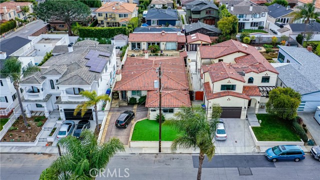 1646 Nelson Avenue, Manhattan Beach, California 90266, 5 Bedrooms Bedrooms, ,2 BathroomsBathrooms,Residential,Sold,Nelson,SB22227258