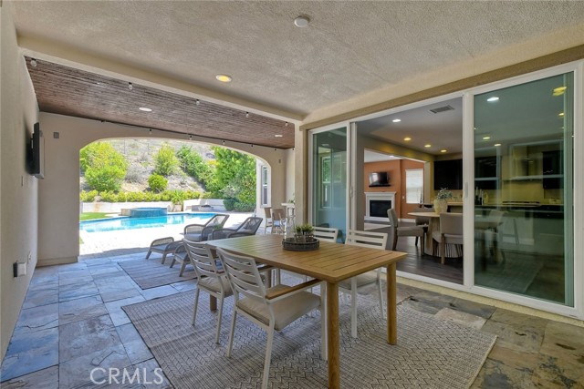 708 Costa Del Sur, San Marcos CA: https://media.crmls.org/medias/6e621496-d43b-474a-bfbd-9623f6c9e453.jpg