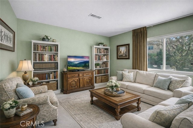 Detail Gallery Image 8 of 41 For 37230 45th St E, Palmdale,  CA 93552 - 4 Beds | 3 Baths