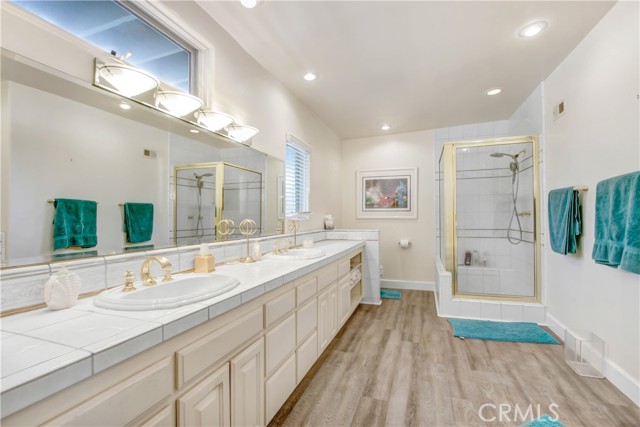 Detail Gallery Image 14 of 27 For 23780 Clarendon St, Woodland Hills,  CA 91367 - 3 Beds | 2/1 Baths