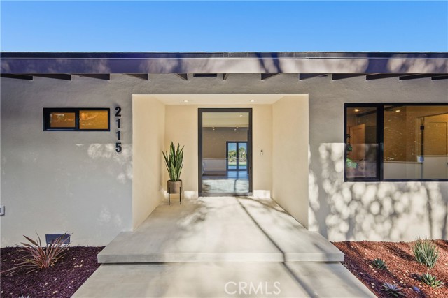 2115 E Santiago Street, Covina CA: https://media.crmls.org/medias/6e63335b-52cd-4c1e-95b9-0292e2b60761.jpg