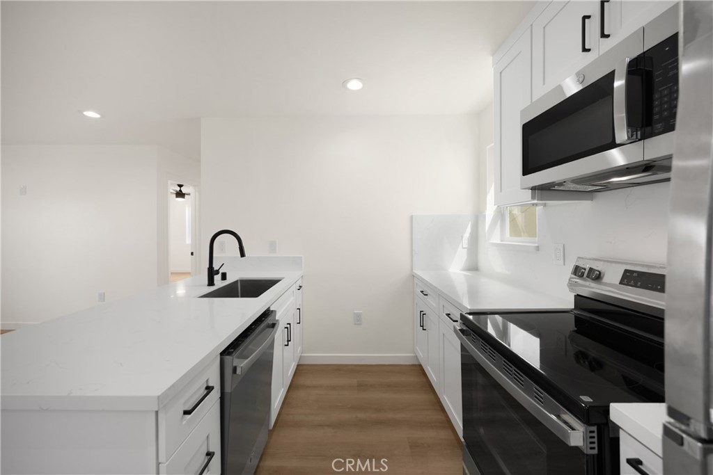 102 E Avenida San Gabriel #C