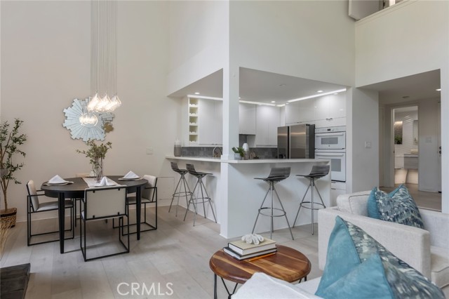 1007 S Catalina Avenue, Redondo Beach CA: https://media.crmls.org/medias/6e6409b8-b072-47dd-9820-c000138ee20c.jpg