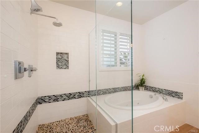 19 Via Cuenta Nueva, San Clemente CA: https://media.crmls.org/medias/6e642d6b-2348-47d0-a4e9-149450e2547b.jpg
