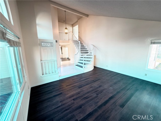 Detail Gallery Image 6 of 54 For 2450 via Pacifica, Corona,  CA 92882 - 4 Beds | 3 Baths