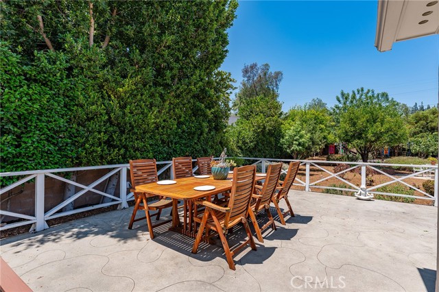 6217 Orion Avenue, Van Nuys CA: https://media.crmls.org/medias/6e6488d9-068d-44f8-b72d-3fb664ce1f8b.jpg