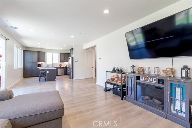 31058 Avenida Ramblas, Highland CA: https://media.crmls.org/medias/6e64b5b7-2416-43a6-8684-d919fa63bb5c.jpg