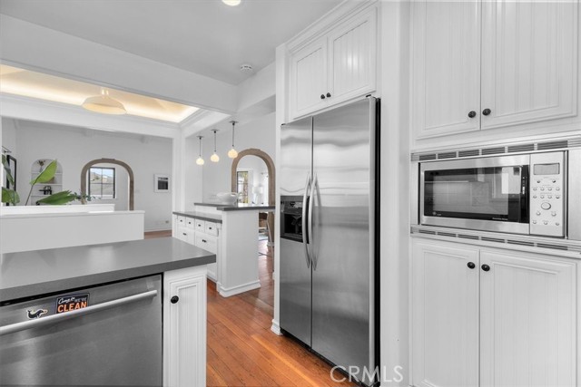 Detail Gallery Image 15 of 33 For 231 27th St, Hermosa Beach,  CA 90254 - 3 Beds | 2 Baths