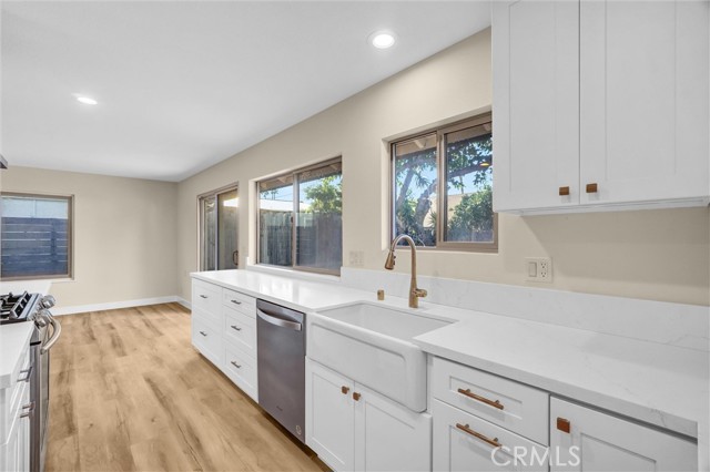 Detail Gallery Image 15 of 30 For 3157 Cork, Costa Mesa,  CA 92626 - 5 Beds | 2 Baths