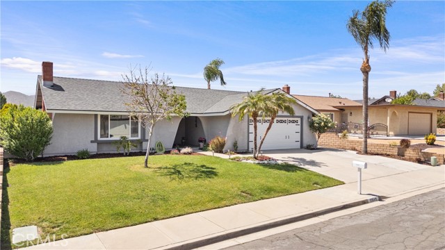 11449 Morning Star Lane, Moreno Valley CA: https://media.crmls.org/medias/6e662903-c914-48d5-92cc-ccec015e93d2.jpg