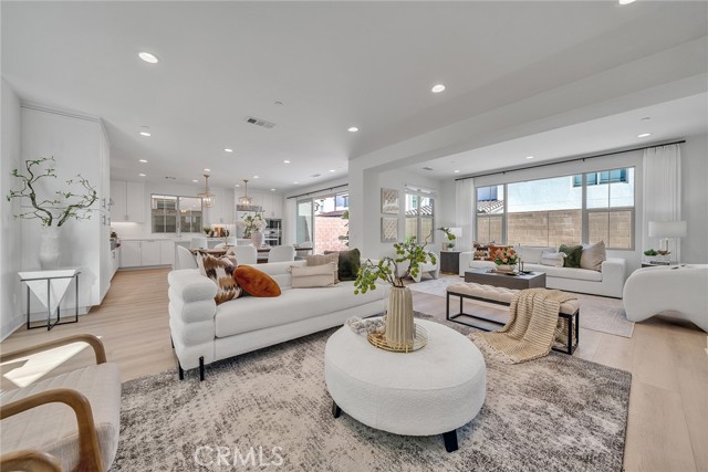 162 Somera, Irvine CA: https://media.crmls.org/medias/6e6634c9-faec-4b84-a67d-b19cb62b38e1.jpg