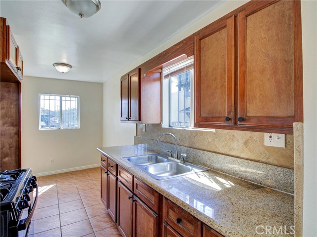 Detail Gallery Image 20 of 34 For 1667 E 111th, Los Angeles,  CA 90059 - 2 Beds | 2 Baths