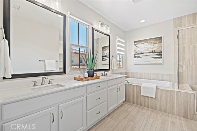 206 Phoebe, Irvine CA: https://media.crmls.org/medias/6e669392-31a8-4b33-82dc-8e415726645c.jpg