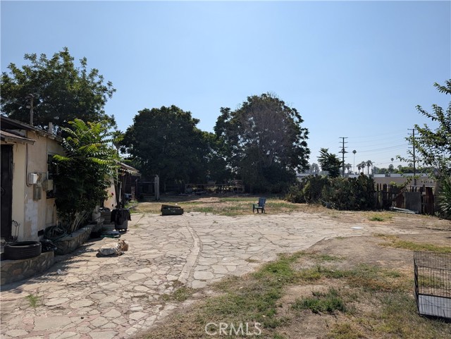 128 N Myrtle Avenue, Pomona CA: https://media.crmls.org/medias/6e66f224-32ee-440e-aeb4-fcee4eff887d.jpg