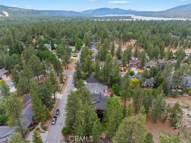 42784 Edelweiss Drive, Big Bear Lake CA: https://media.crmls.org/medias/6e675bcb-9c4f-4f96-868d-8a94337b3096.jpg