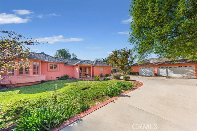 Detail Gallery Image 5 of 56 For 8547 Amestoy, –,  CA 91325 - 5 Beds | 4 Baths