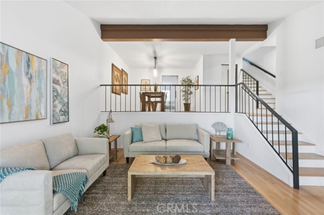 Detail Gallery Image 4 of 34 For 4320 Glencoe Ave #2,  Marina Del Rey,  CA 90292 - 2 Beds | 3 Baths