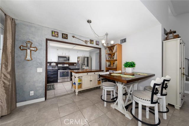 Detail Gallery Image 8 of 32 For 1380 W 48th St #30,  San Bernardino,  CA 92407 - 3 Beds | 2/1 Baths