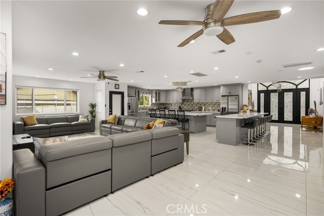 23118 Pennsylvania Avenue, Torrance CA: https://media.crmls.org/medias/6e68f5b4-b951-47c0-a21f-0188dfaa8b28.jpg