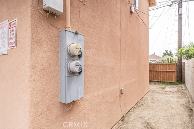 5166 McCallum Avenue, South Gate CA: https://media.crmls.org/medias/6e69ed23-ee30-469b-aa6a-00676dc4eb1a.jpg