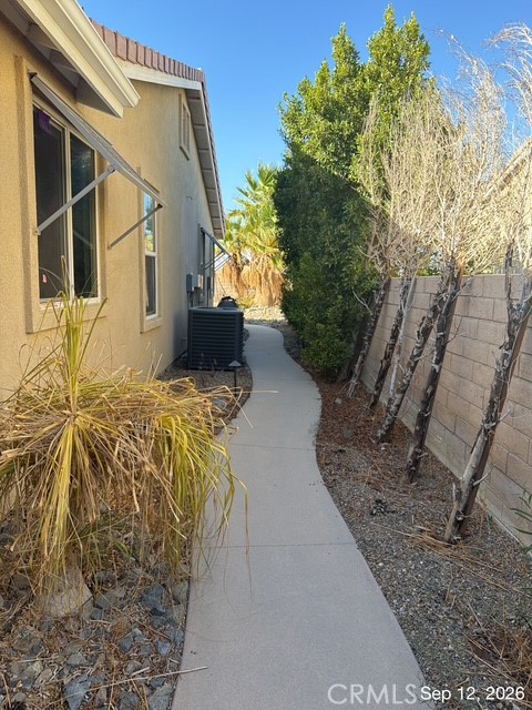 1272 Esperanza, Palm Springs, CA 92262