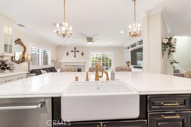 Detail Gallery Image 12 of 34 For 5342 Kenilworth, Huntington Beach,  CA 92649 - 5 Beds | 4 Baths