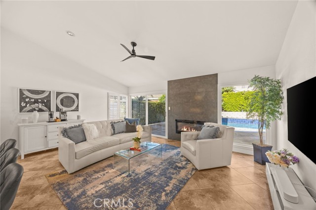 Detail Gallery Image 19 of 43 For 9 Sheridan, Irvine,  CA 92620 - 4 Beds | 2 Baths