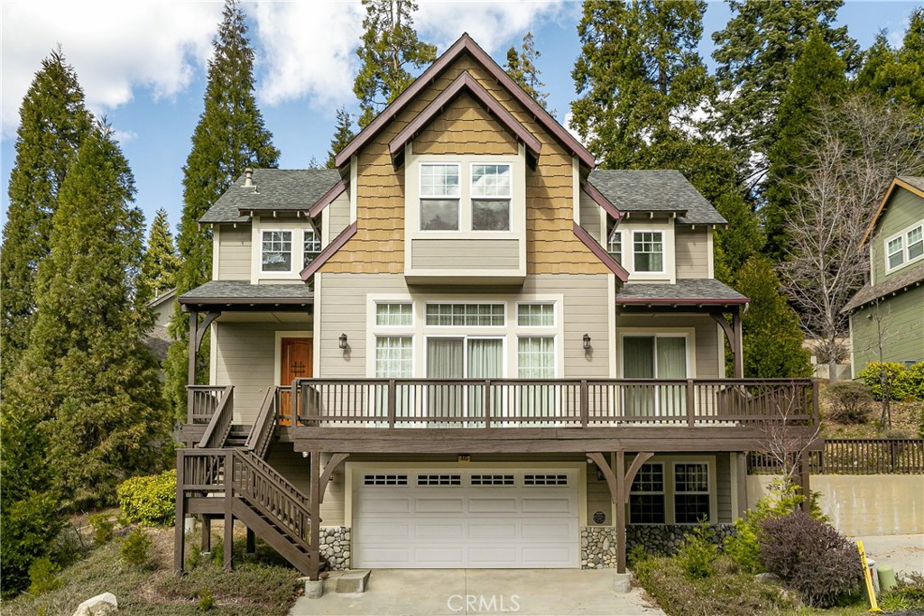445 Clearwater Lane