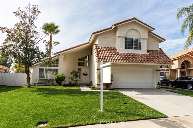 Detail Gallery Image 2 of 45 For 21095 Gallant Fox Dr, Moreno Valley,  CA 92557 - 4 Beds | 2/1 Baths