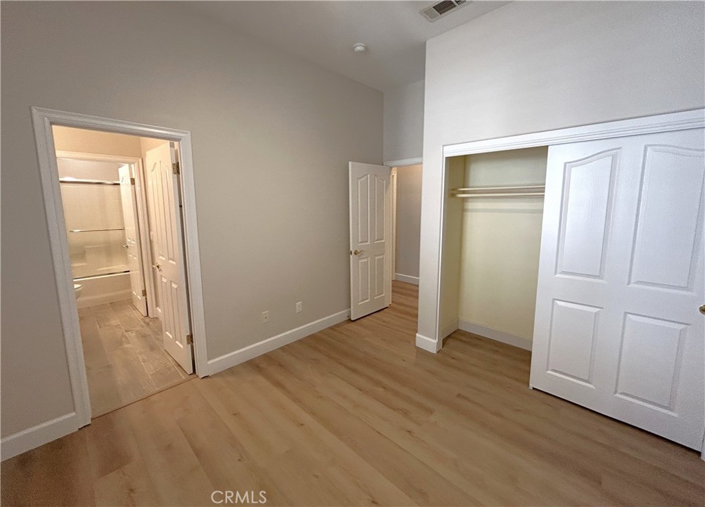 https://media.crmls.org/medias/6e6d9b41-c75f-4eb6-9a96-997e56dac897.jpg?preset=X-Large