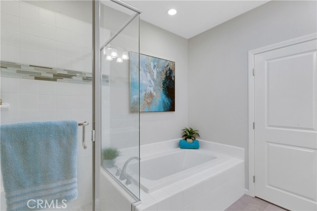 Detail Gallery Image 35 of 53 For 54 Emerald Clover, Irvine,  CA 92620 - 2 Beds | 2 Baths