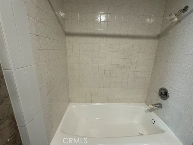 Detail Gallery Image 10 of 22 For 4339 W 178th St, Torrance,  CA 90504 - 3 Beds | 2 Baths