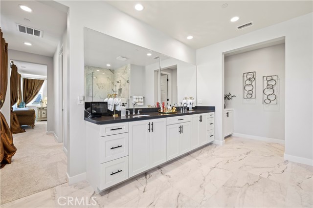 Detail Gallery Image 36 of 57 For 28618 Bloom, Saugus,  CA 91350 - 5 Beds | 4/1 Baths