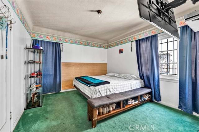 2184 Cedar Avenue, Long Beach CA: https://media.crmls.org/medias/6e6e750e-e820-45f9-a55b-34aaf7c4eef8.jpg