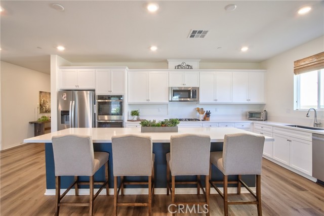33084 Toledo Bend Court, Winchester CA: https://media.crmls.org/medias/6e70cae2-14fd-4224-8d00-9f48a120cbff.jpg