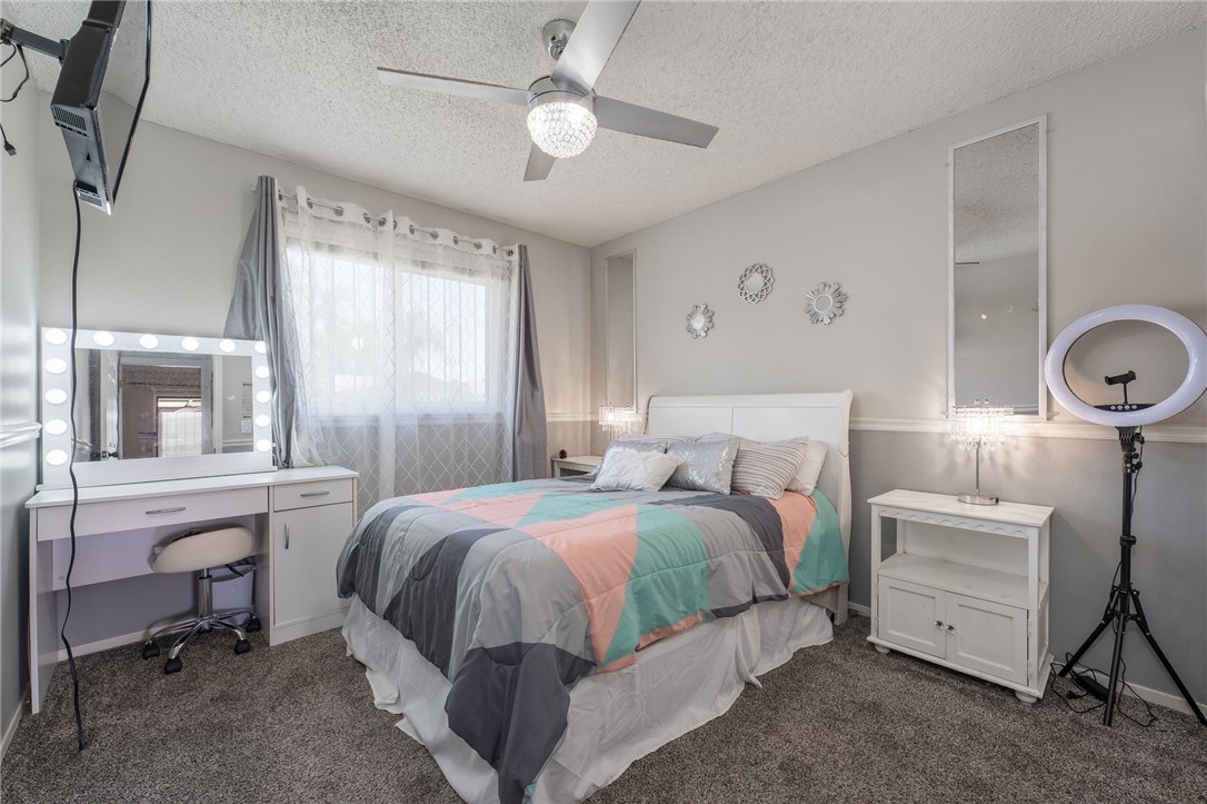 Detail Gallery Image 16 of 32 For 5805 Lisa Ct, Bakersfield,  CA 93304 - 3 Beds | 2 Baths