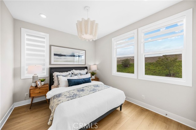 281 Burwood, Lake Forest CA: https://media.crmls.org/medias/6e710366-f72e-4691-9ece-3bf4f4d72540.jpg