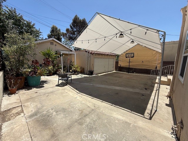 1854 Lansdowne Avenue, Los Angeles CA: https://media.crmls.org/medias/6e724ee0-91a9-42af-88d9-7f0b55becf10.jpg