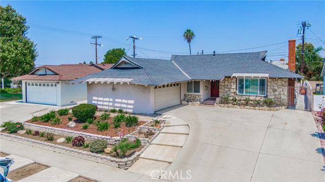 Detail Gallery Image 1 of 23 For 15809 Silvergrove Dr, Whittier,  CA 90604 - 3 Beds | 2 Baths