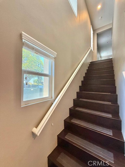 11821 E Solana Place, Cerritos CA: https://media.crmls.org/medias/6e731b9b-590f-49eb-bf34-3eb1dd0dacad.jpg