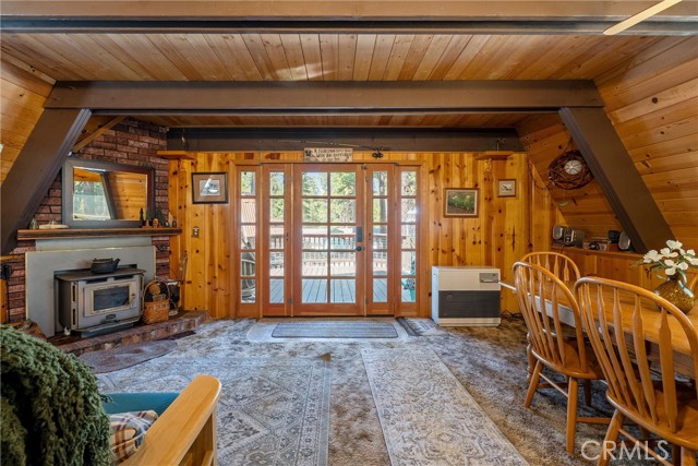 Detail Gallery Image 8 of 50 For 445 Cedar Cir, Lake Almanor,  CA 96137 - 3 Beds | 1/1 Baths