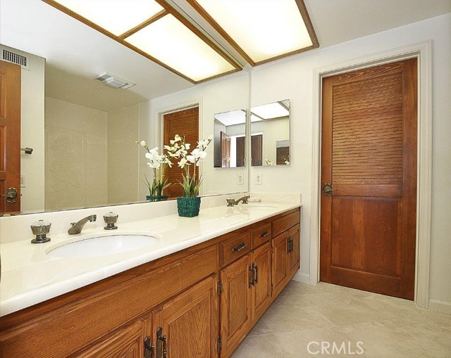 11 Country Lane, Rolling Hills Estates, California 90274, 5 Bedrooms Bedrooms, ,2 BathroomsBathrooms,Residential,Sold,Country Lane,PV17245605 11 Country Lane, Rolling Hills Estates, California 90274, 5 Bedrooms Bedrooms, ,2 BathroomsBathrooms,Residential,Sold,Country Lane,PV17245605