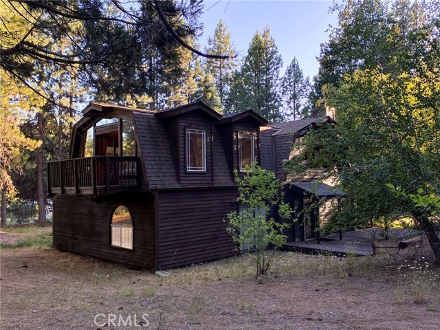 Detail Gallery Image 11 of 65 For 2737 S Old Stage Rd, Mount Shasta,  CA 96067 - 3 Beds | 2/1 Baths