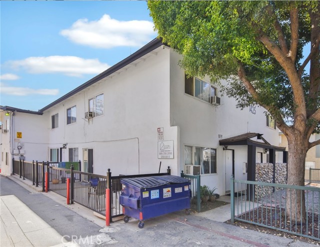 1425 W Stoneridge Court, Ontario CA: https://media.crmls.org/medias/6e755999-83c3-4e3c-9b29-09af75418b09.jpg